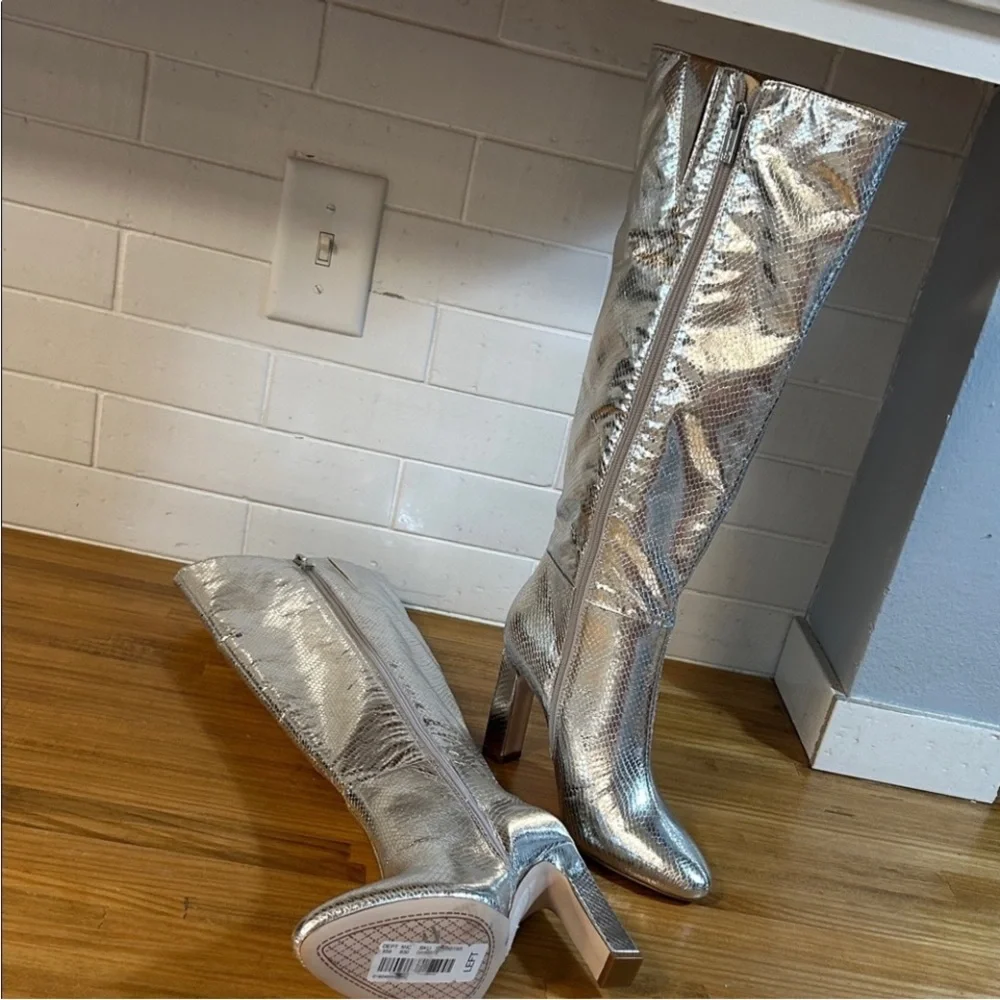 Jessica Simpson shiny metallic